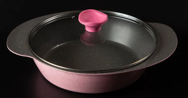 découvrez l'art de la prospection d'or avec nos conseils et techniques de panning pour dénicher des pépites en pleine nature.
