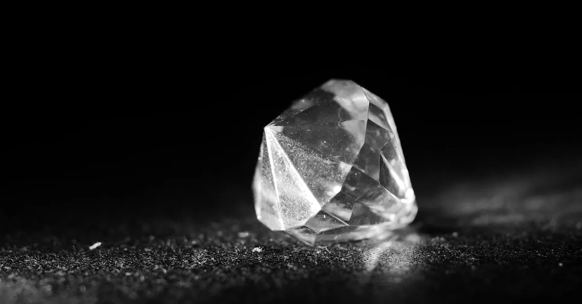 découvrez la signification, les propriétés et les symboles des pierres de naissance, des gemmes associées à chaque mois pour porter chance et protection toute l'année.