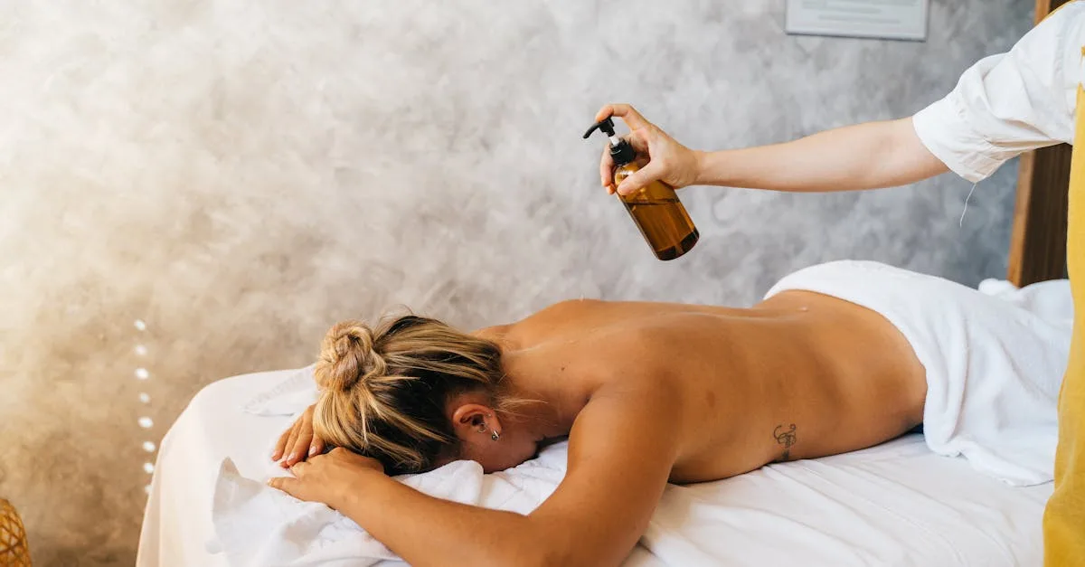 découvrez notre huile de massage naturelle pour une détente profonde et une peau nourrie. parfaite pour un moment bien-être et relaxation.