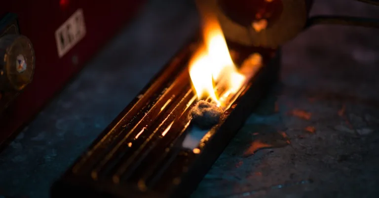 découvrez le point de fusion du cuivre, une propriété essentielle de ce métal utilisé dans de nombreuses applications industrielles et électroniques.