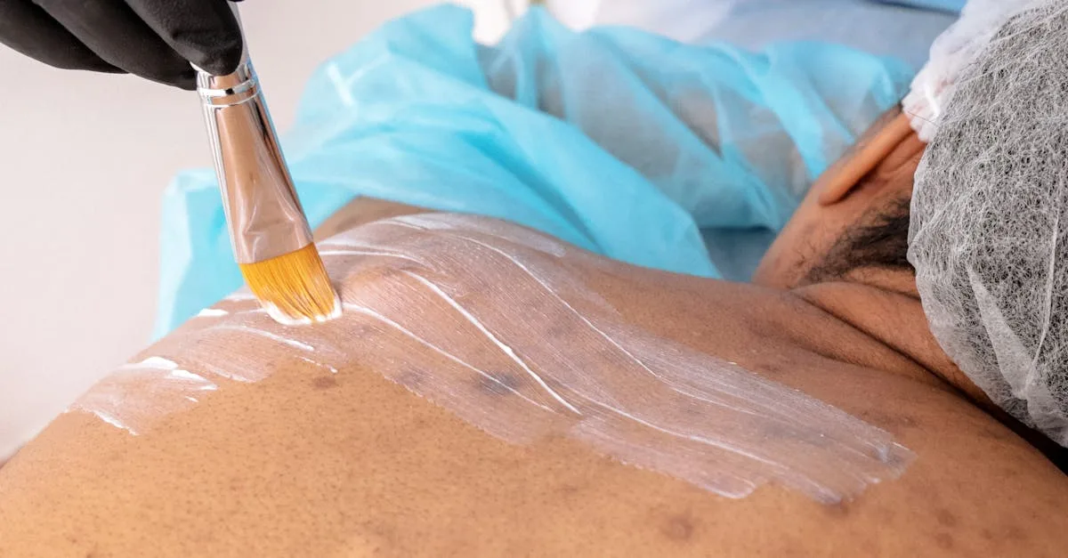 découvrez les options efficaces de traitement des varices pour soulager la douleur, améliorer l'apparence des jambes et prévenir les complications.