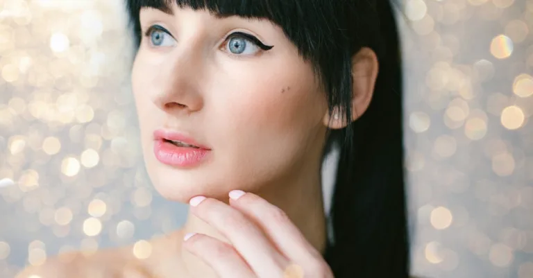 découvrez nos conseils beauté essentiels pour sublimer votre peau et révéler votre éclat naturel au quotidien.