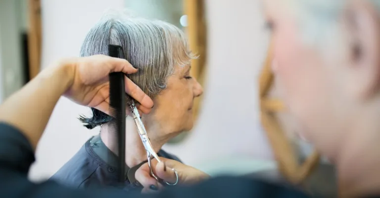 coiffure volumineuse pour cheveux fins : astuces et coupes pour apporter ampleur et légèreté à vos cheveux.