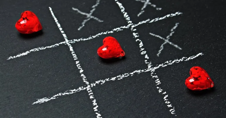 simulateur de compatibilité amoureuse : testez la relation idéale et découvrez l'harmonie entre partenaires grâce à notre outil interactif.