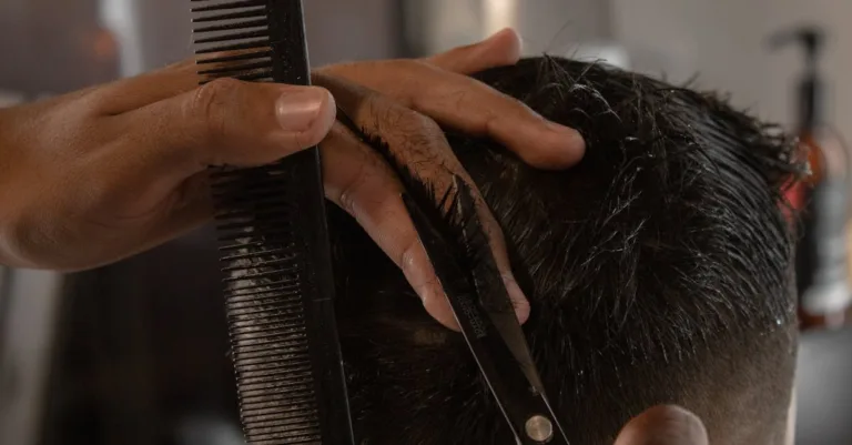 découvrez les meilleures coupes de cheveux tendance pour un look frais et stylé. conseils, inspirations et astuces pour votre prochaine coiffure.