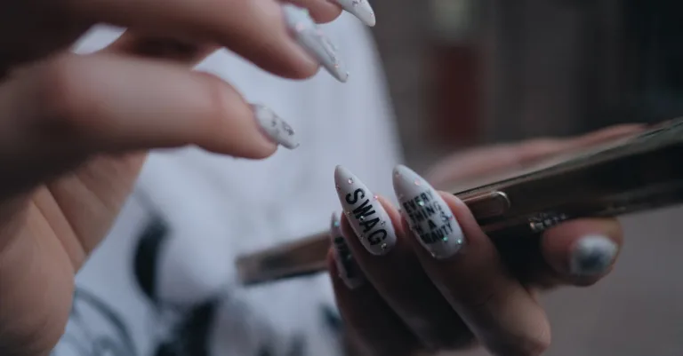 découvrez les avis et retours d'expérience sur roxy nails, la marque de produits pour ongles, et trouvez tout ce qu'il faut savoir avant d'acheter.