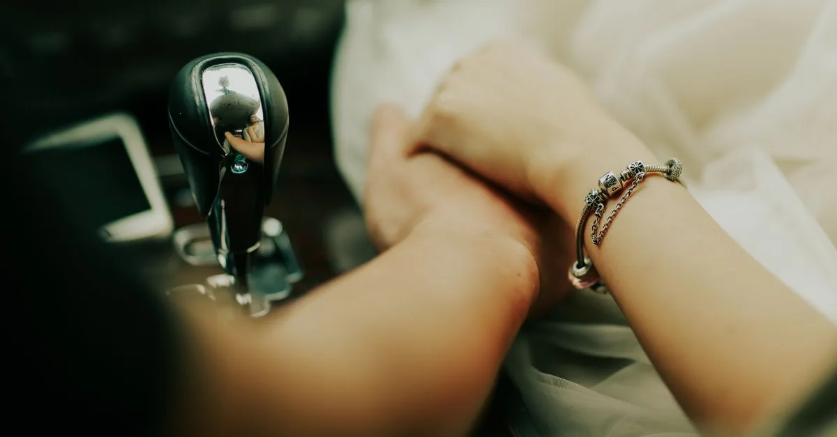 découvrez comment nettoyer efficacement un bracelet pandora pour lui redonner éclat et brillance tout en préservant sa beauté et sa qualité.