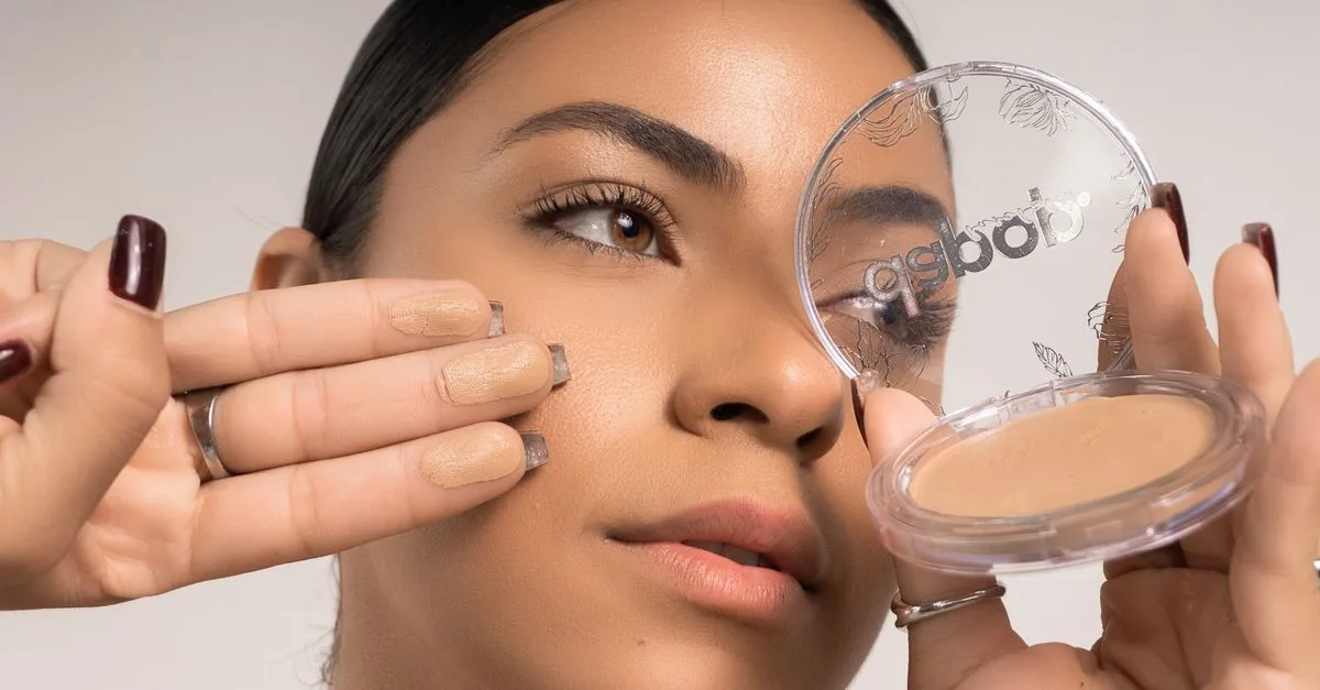 endro cosmetics : découvrez des produits de beauté naturels et éco-responsables, conçus pour prendre soin de votre peau tout en respectant l'environnement.