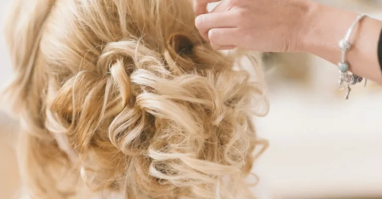 découvrez les dernières tendances de coiffure pour tous les styles et types de cheveux. inspirez-vous avec des idées de coupes, coiffures et soins pour sublimer votre look au quotidien.